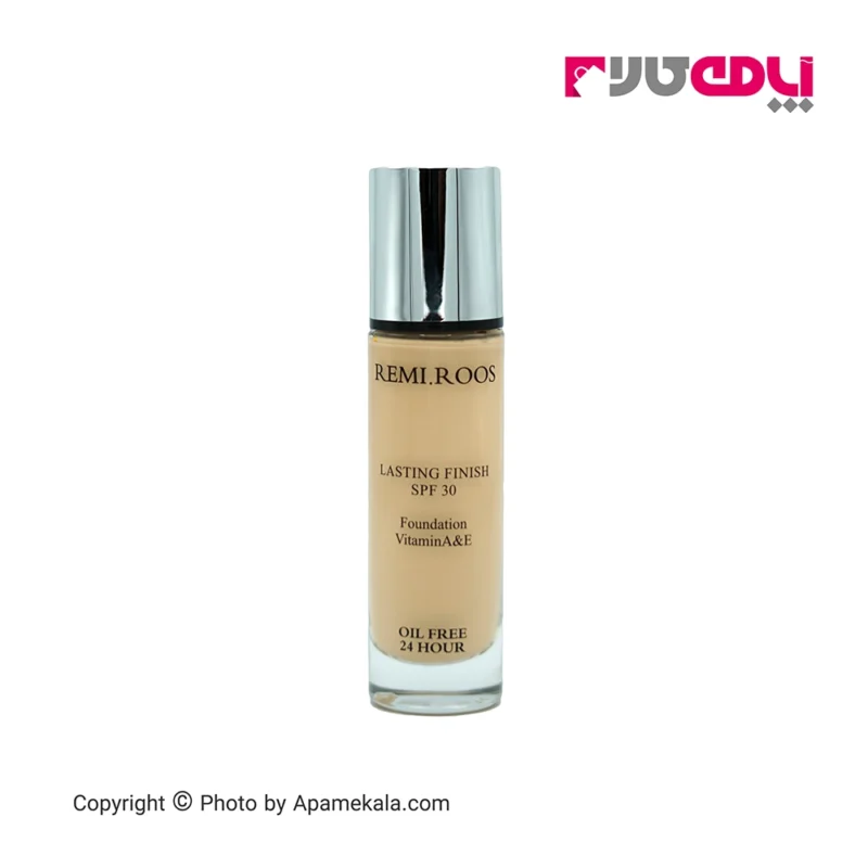 کرم پودر گیاهی رمی رز شماره R422، دارای پوشش‌دهی بالا و spf 30 برای مراقبت از پوست است.